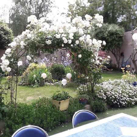 Bed and Breakfast Le Jardin Fleuri Saint-Nazaire  Exterior foto