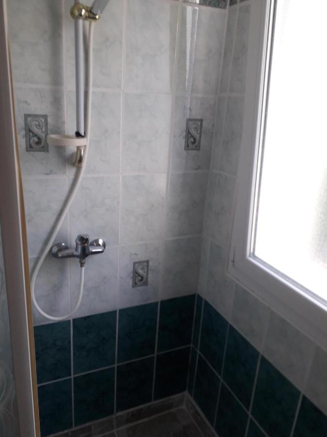 Bed and Breakfast Le Jardin Fleuri Saint-Nazaire  Exterior foto