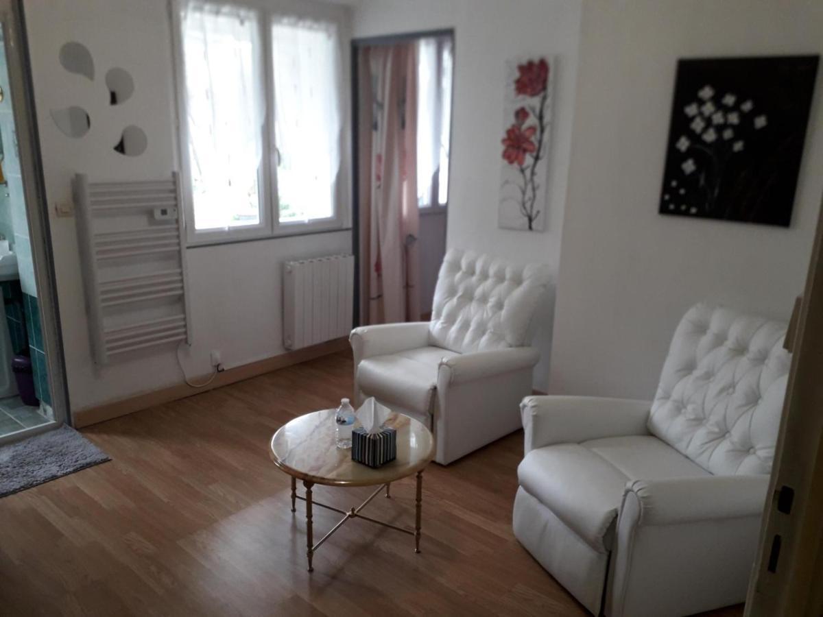 Bed and Breakfast Le Jardin Fleuri Saint-Nazaire  Exterior foto